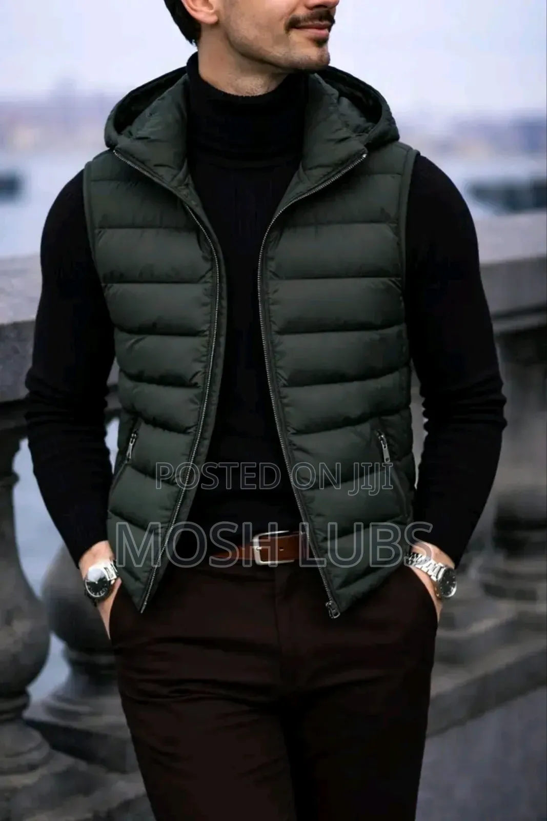 Sleeveless Jackets With Hoodies