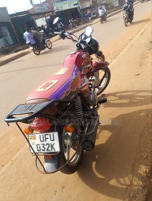 TVS HLX 125 2023 Red