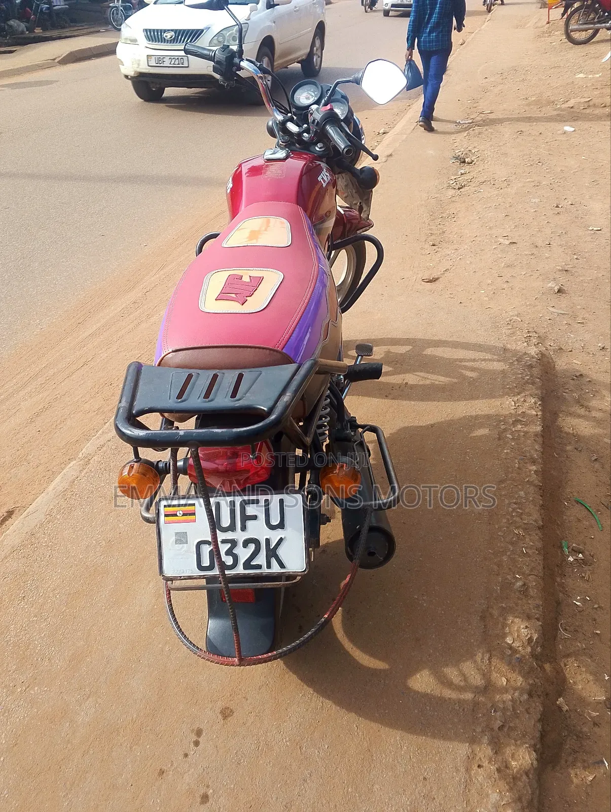 TVS HLX 125 2023 Red