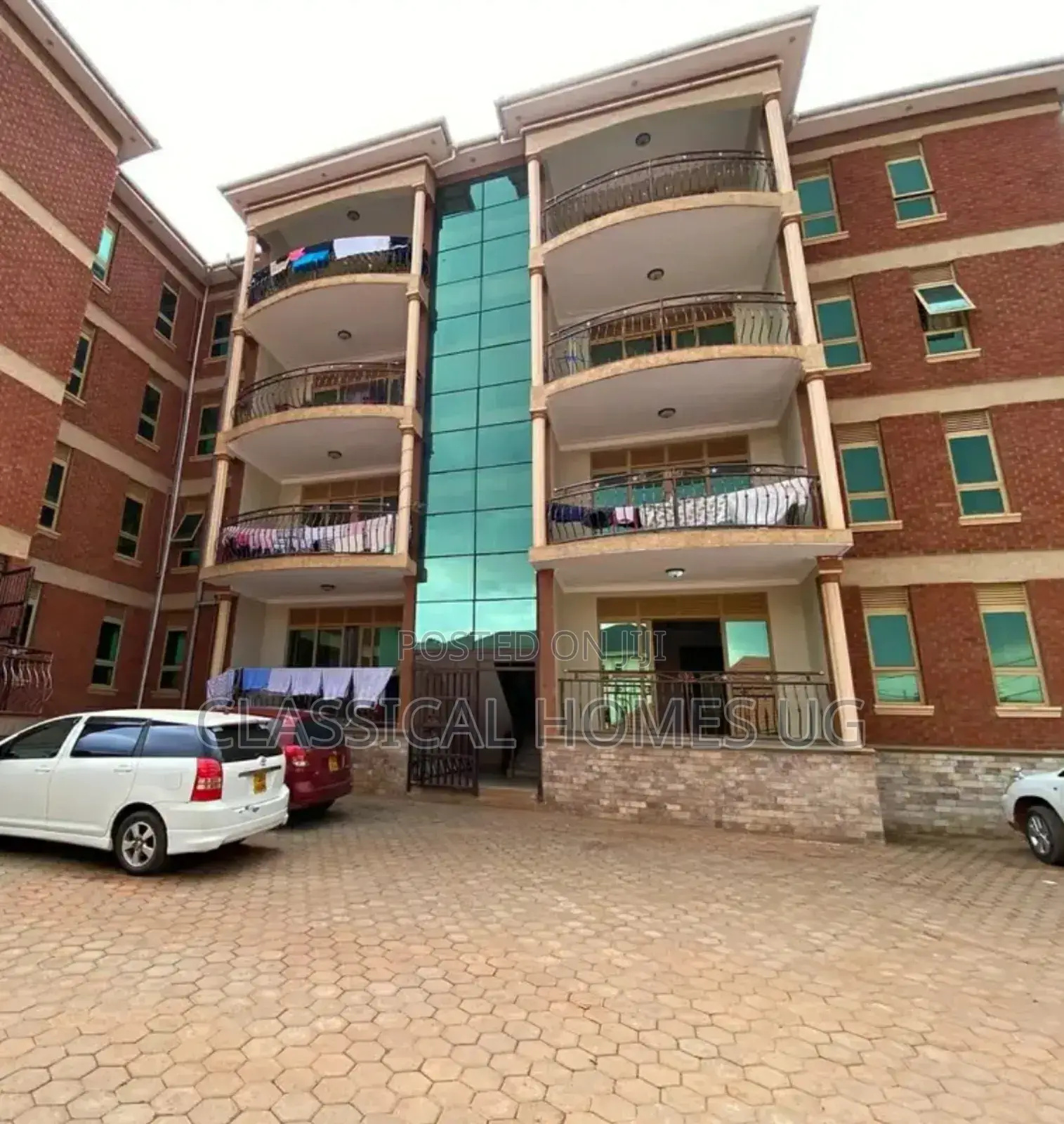 3bdrm Apartment in Muyenga, Central Division for rent