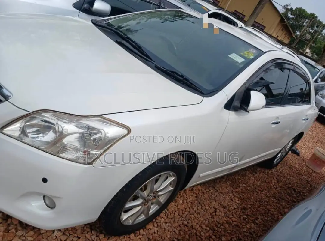 Toyota Premio 2009 Off white
