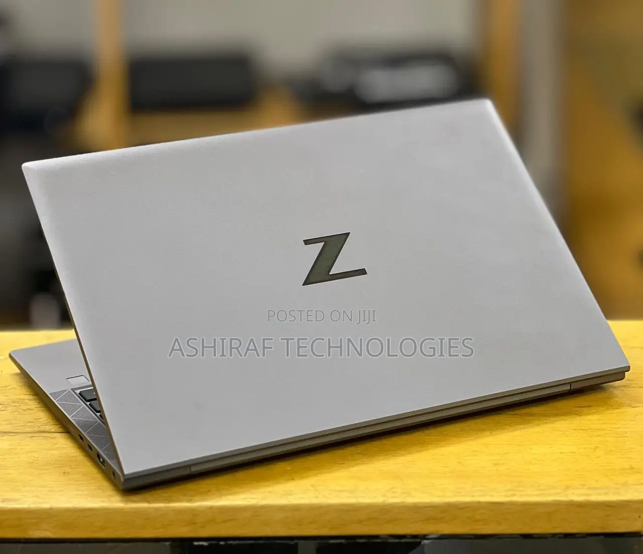 New Laptop HP ZBook Firefly 14 G7 16GB Intel Core i5 SSD 512GB