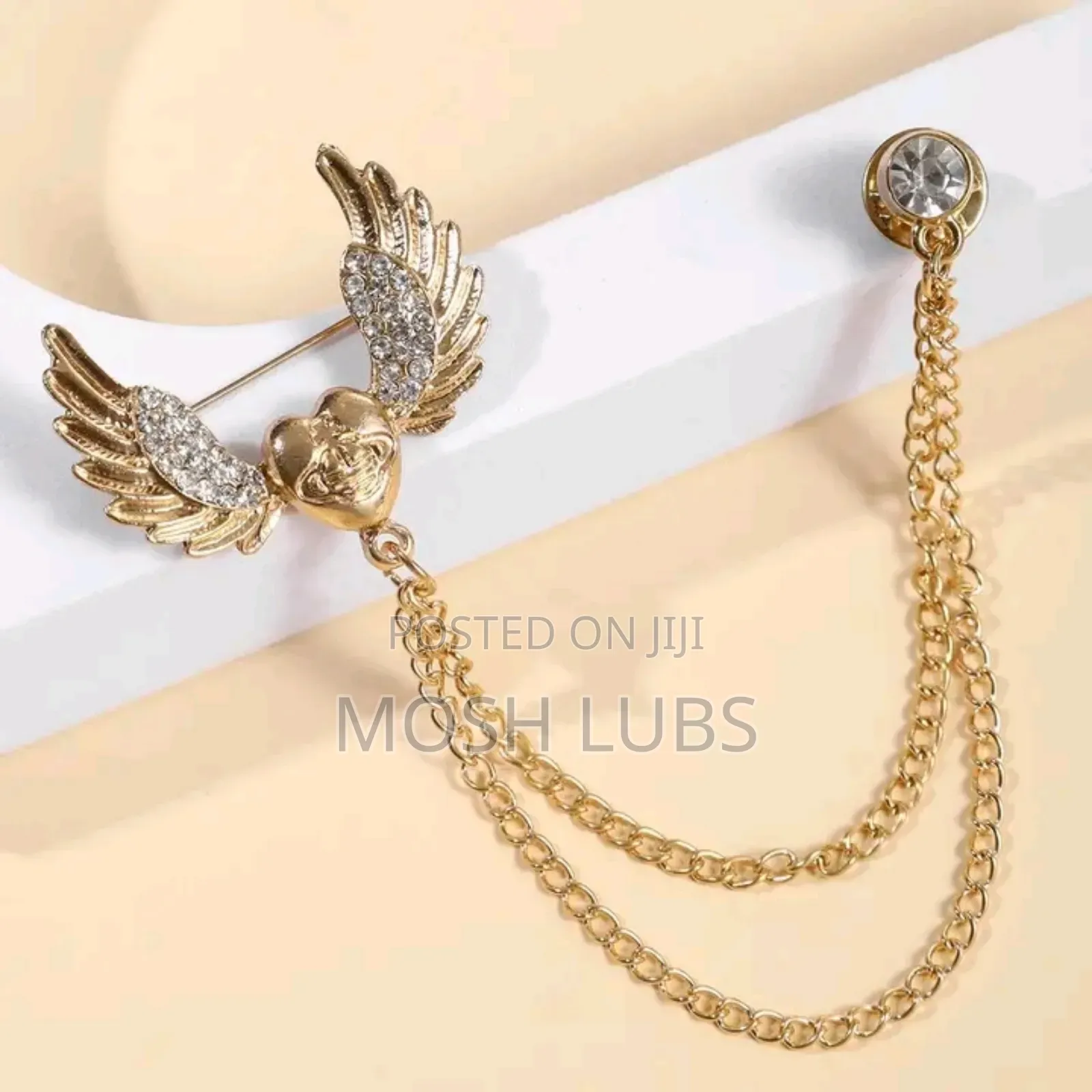 Kings Golden Suitlapel Brooche