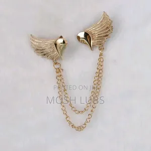 Kings Golden Suitlapel Brooche