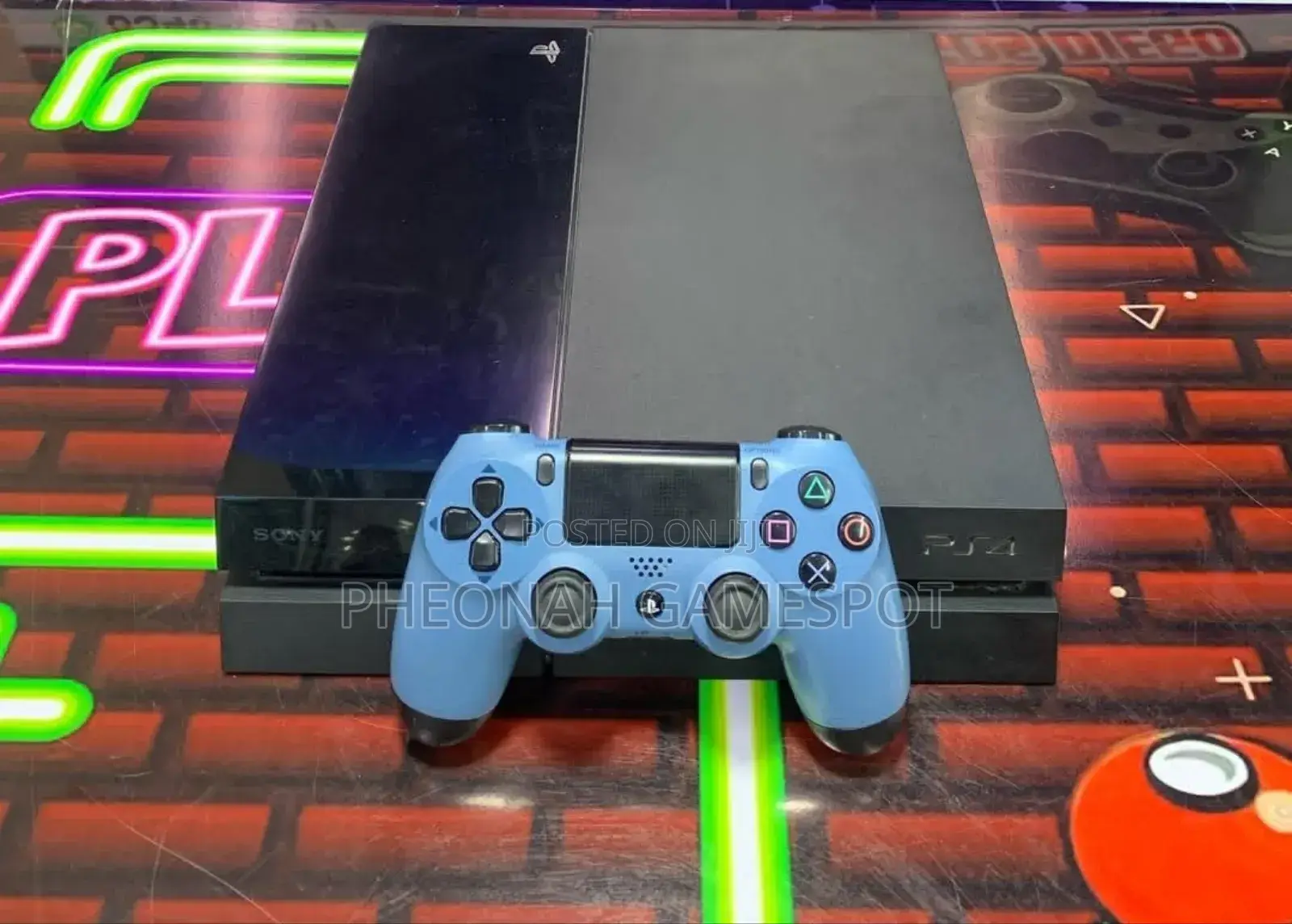 Sony Playstation 4 - Full Set - 13 Games, 2 Pads, Warranty Receipts