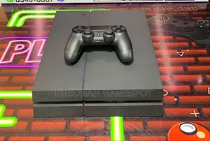 Ps4. Sony Playstation 4 - 13 Games, 2 Pads. Original Quality. Very New
