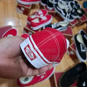 Off-White Sneaker Vans