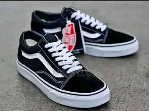 Converse Shoes With Laces