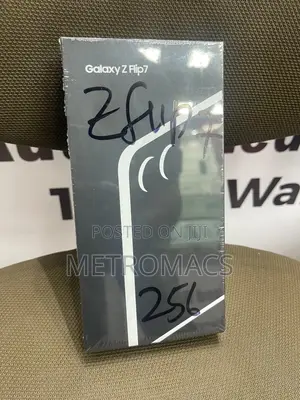 New Samsung Galaxy Z Flip7 256 GB Black