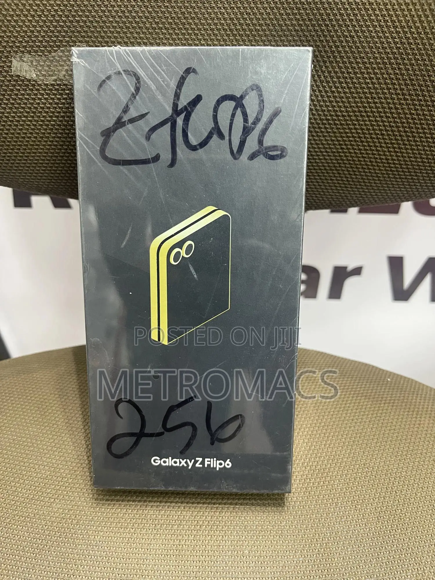 New Samsung Galaxy Z Flip6 256 GB Yellow