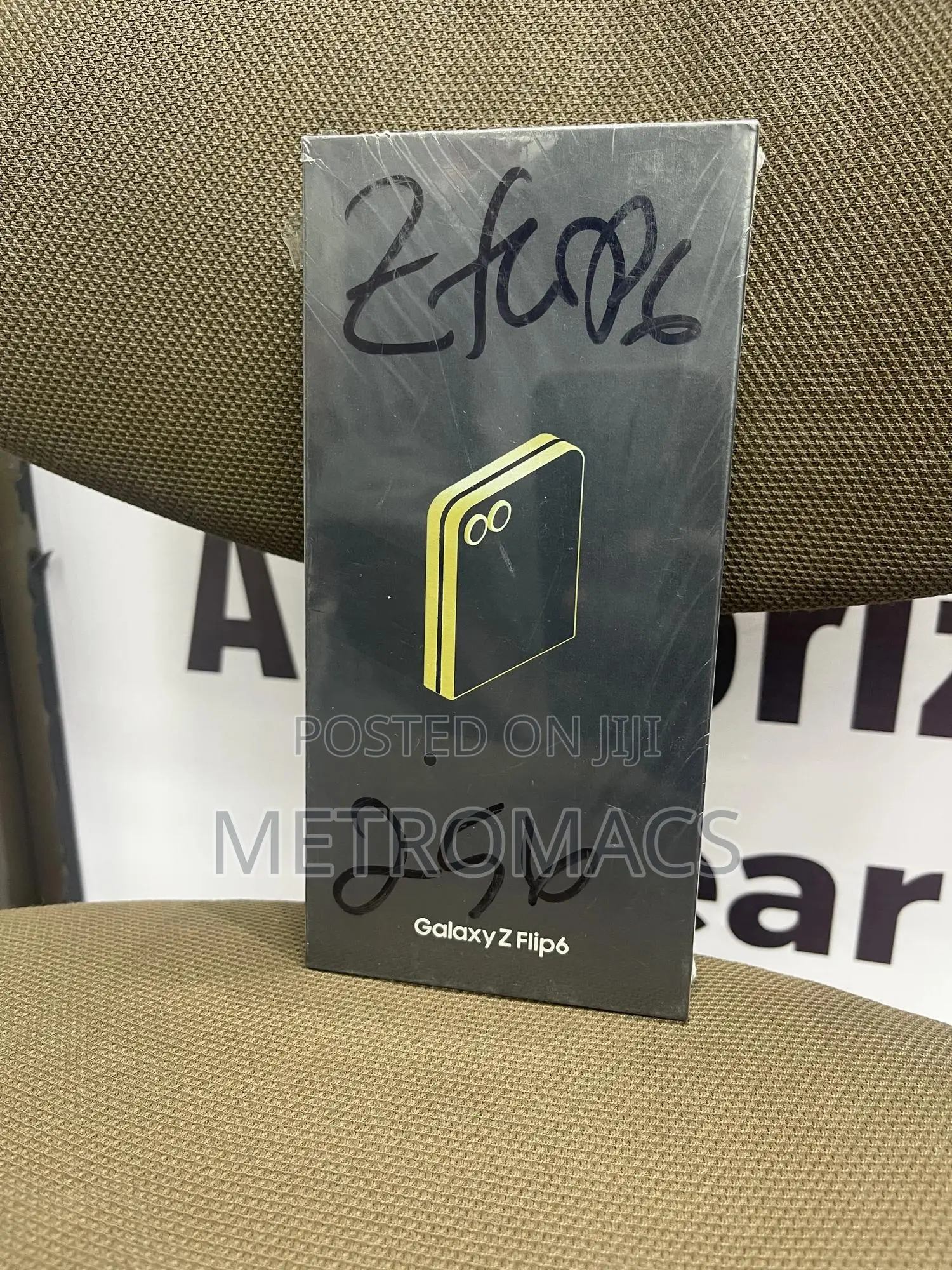 New Samsung Galaxy Z Flip6 256 GB Yellow
