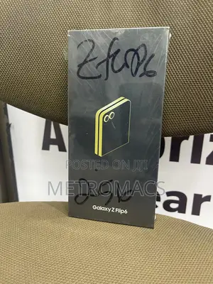 New Samsung Galaxy Z Flip6 256 GB Yellow