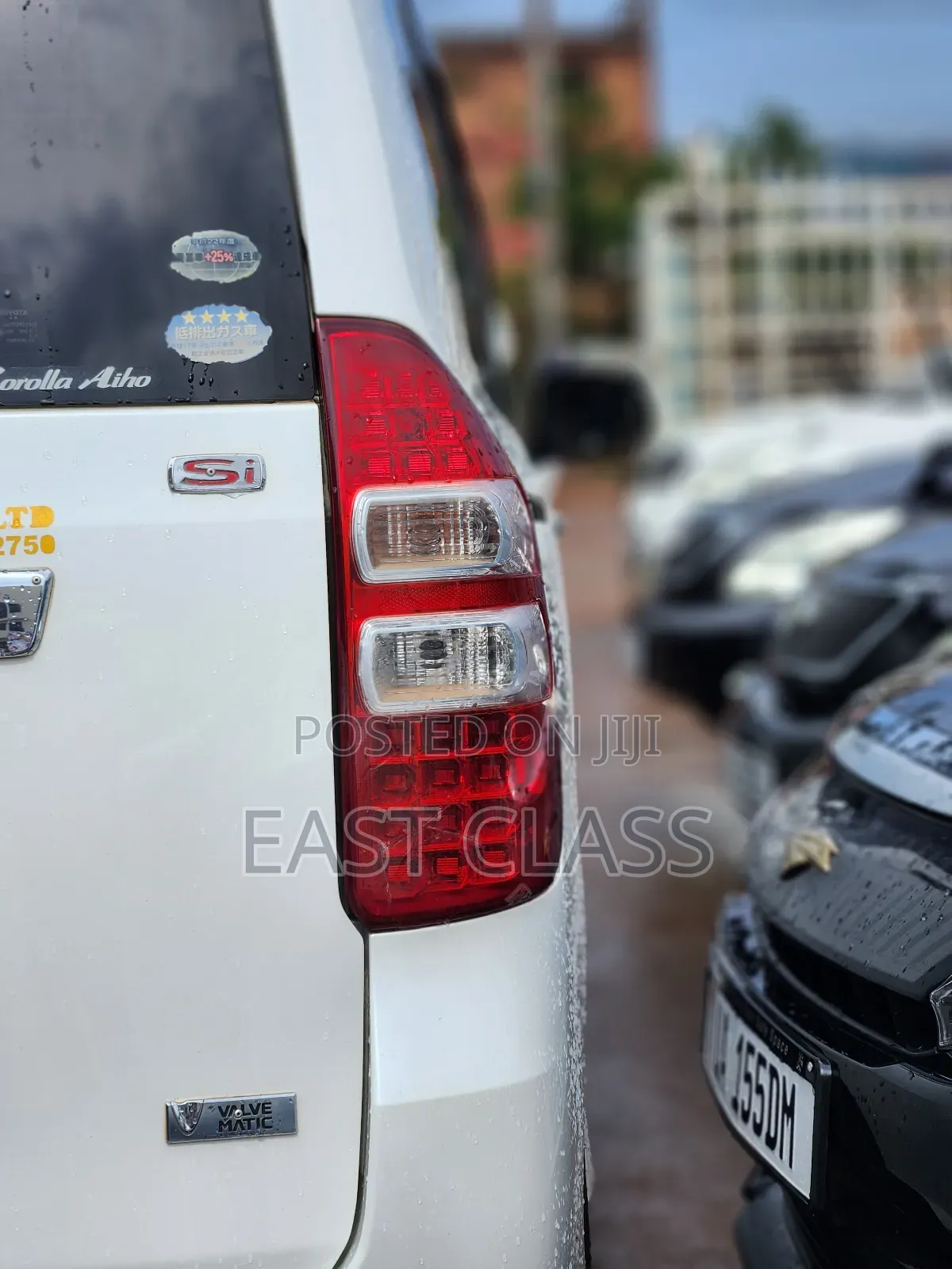 Toyota Noah 2.0 143hp AWD (8 Seater) 2010 White