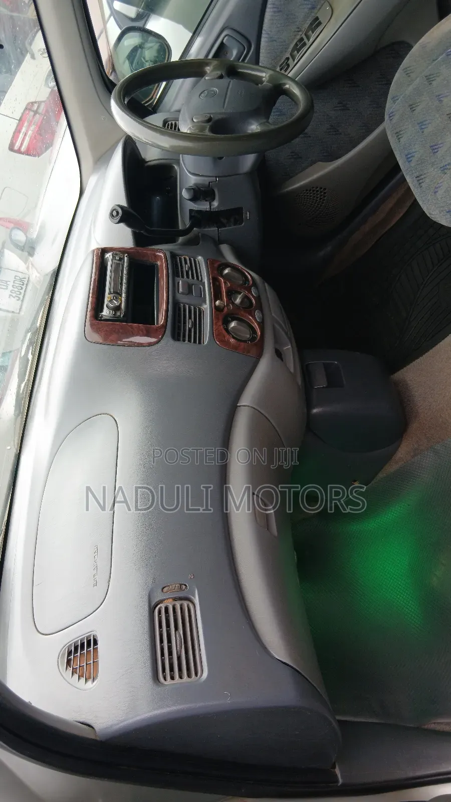 Toyota Raum 2001 Silver