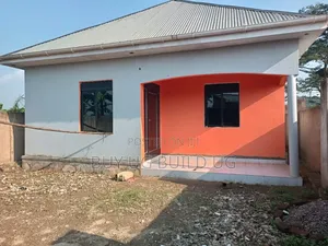 3bdrm Bungalow in Kira Nakwero, Division B for sale