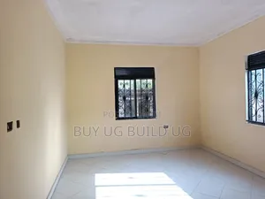 3bdrm Bungalow in Kira Nakwero, Division B for sale