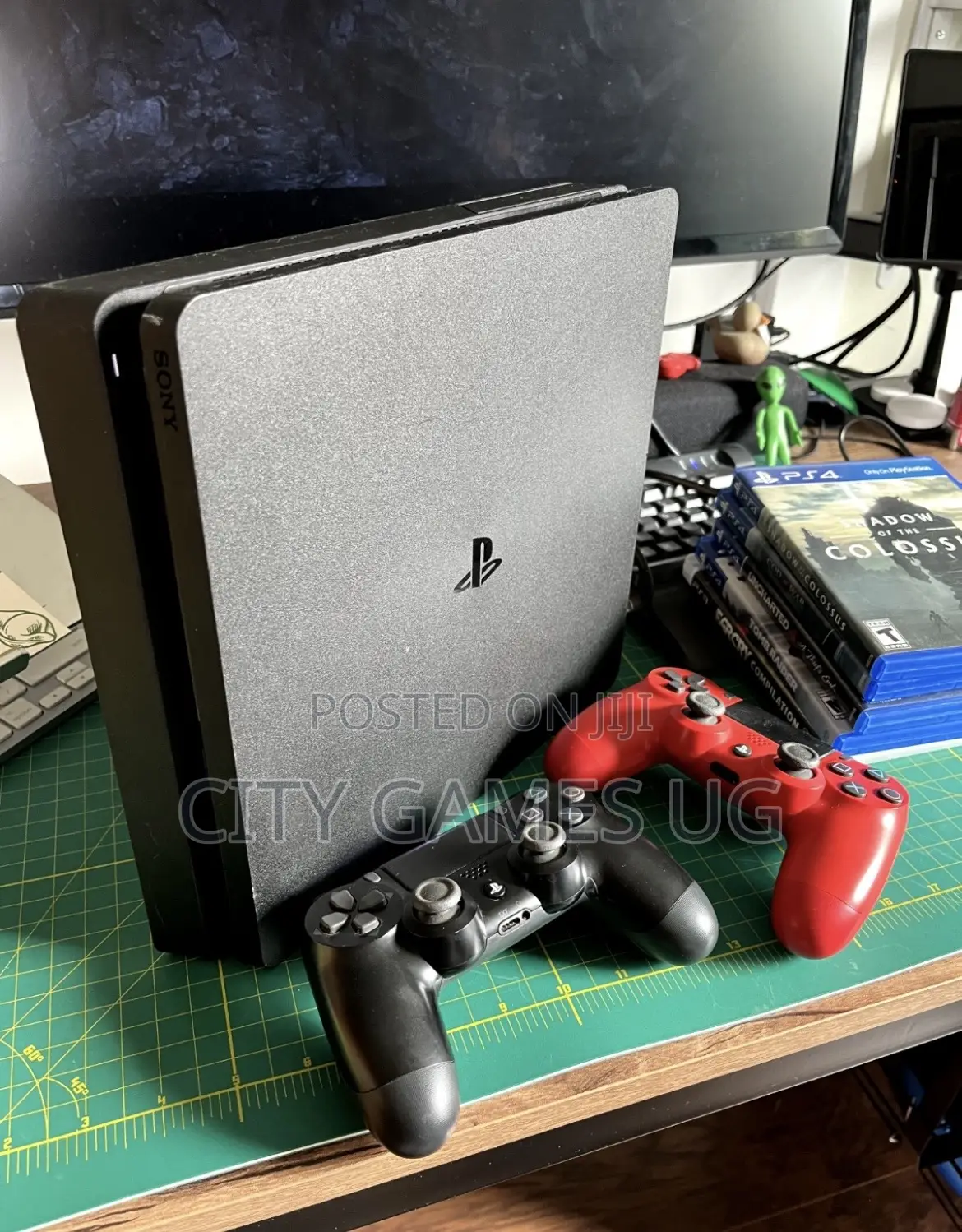 Sony Playstation 4 Console With 2 Controllers (Black Red) 5 Games