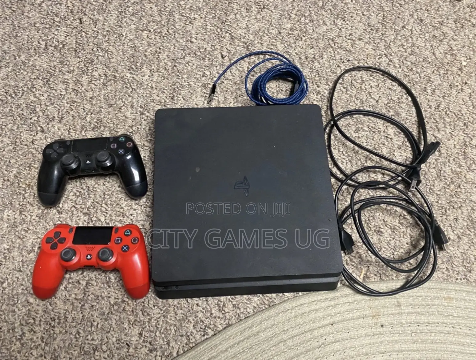 Ps4 Slim Console With 2 Dualshock 4 Sony Controllers