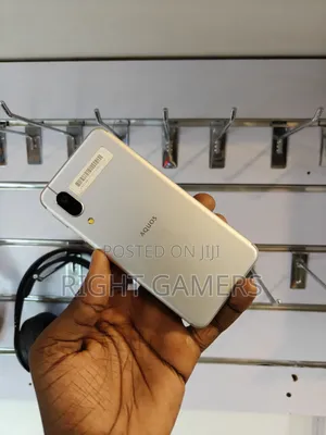 Sharp Aquos Sense 3 SHV45 64 GB Silver
