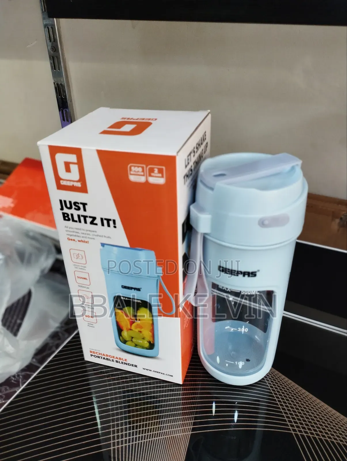 Geepas Rechargeable Portable Blender Bottle
