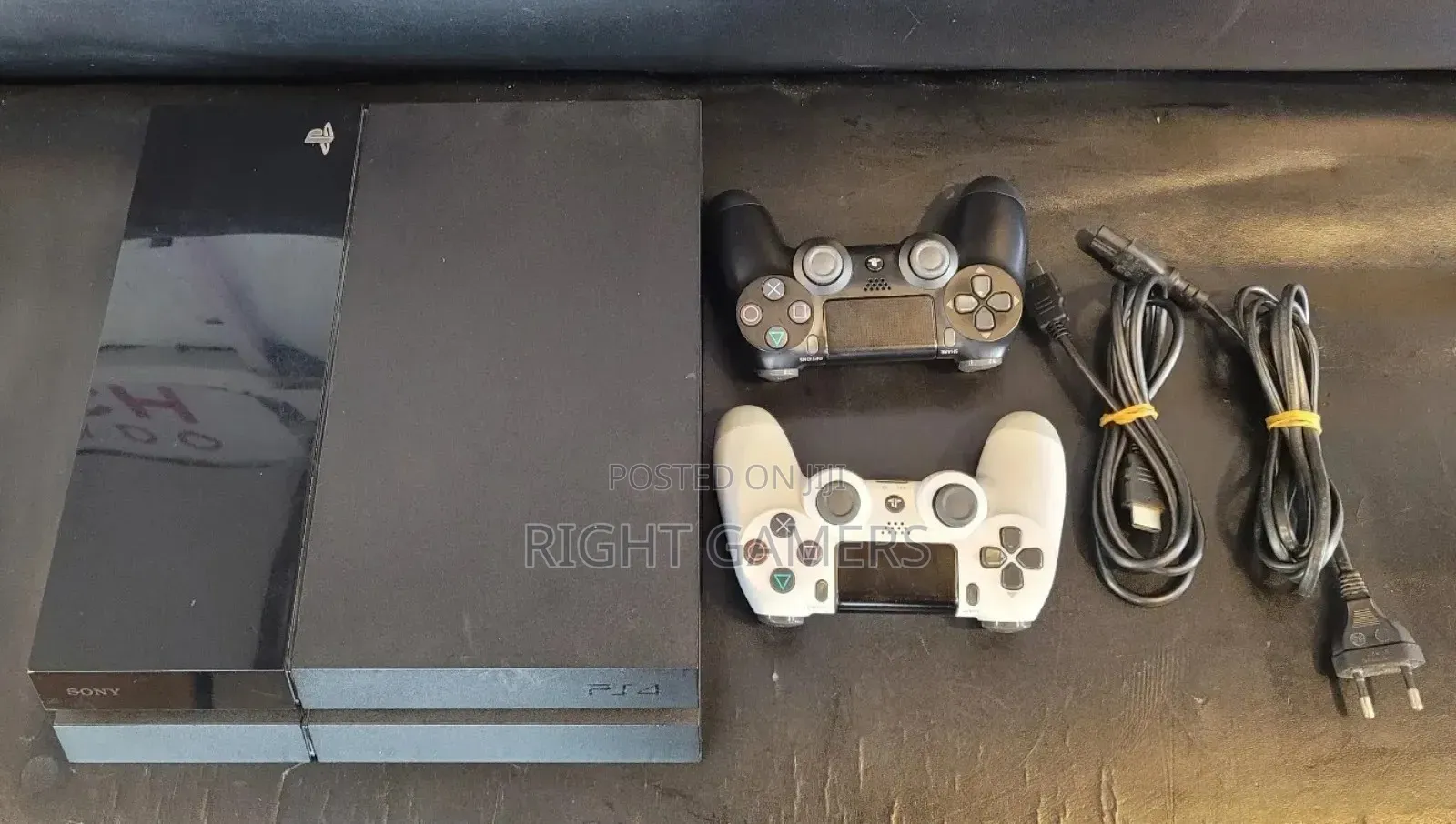 Play Station 4