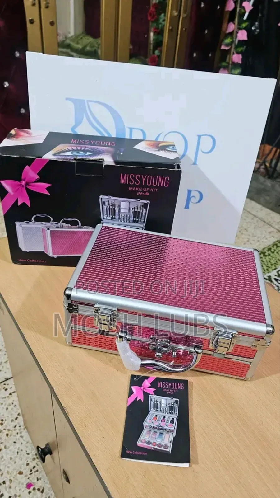 Ever Young Professional Makeup Storage Box