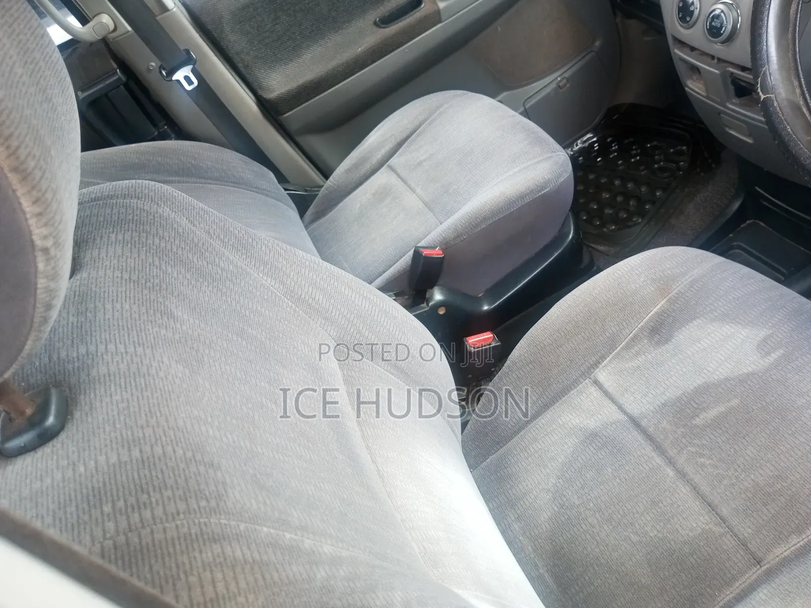 Toyota Noah 2003 Silver