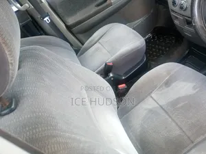 Toyota Noah 2003 Silver