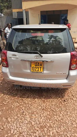 Toyota Raum 1.5 FWD 2007 Silver