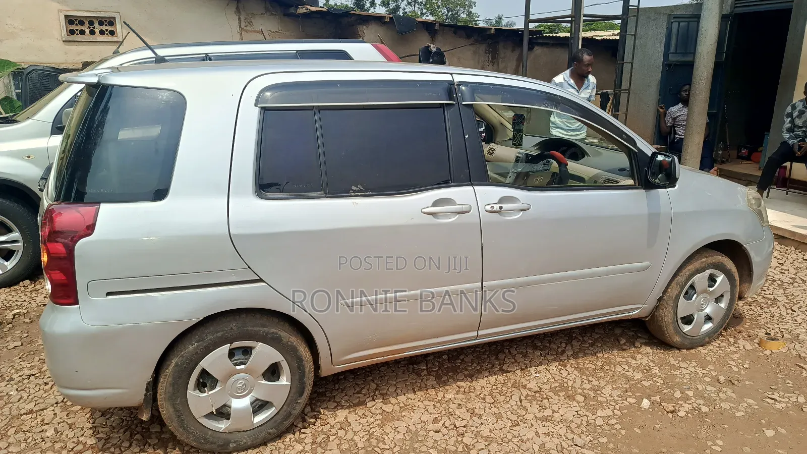 Toyota Raum 1.5 FWD 2007 Silver