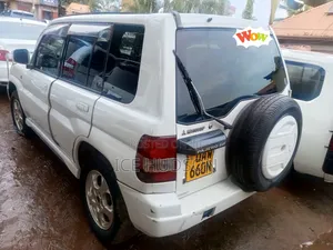 Mitsubishi Pajero IO 2003 White
