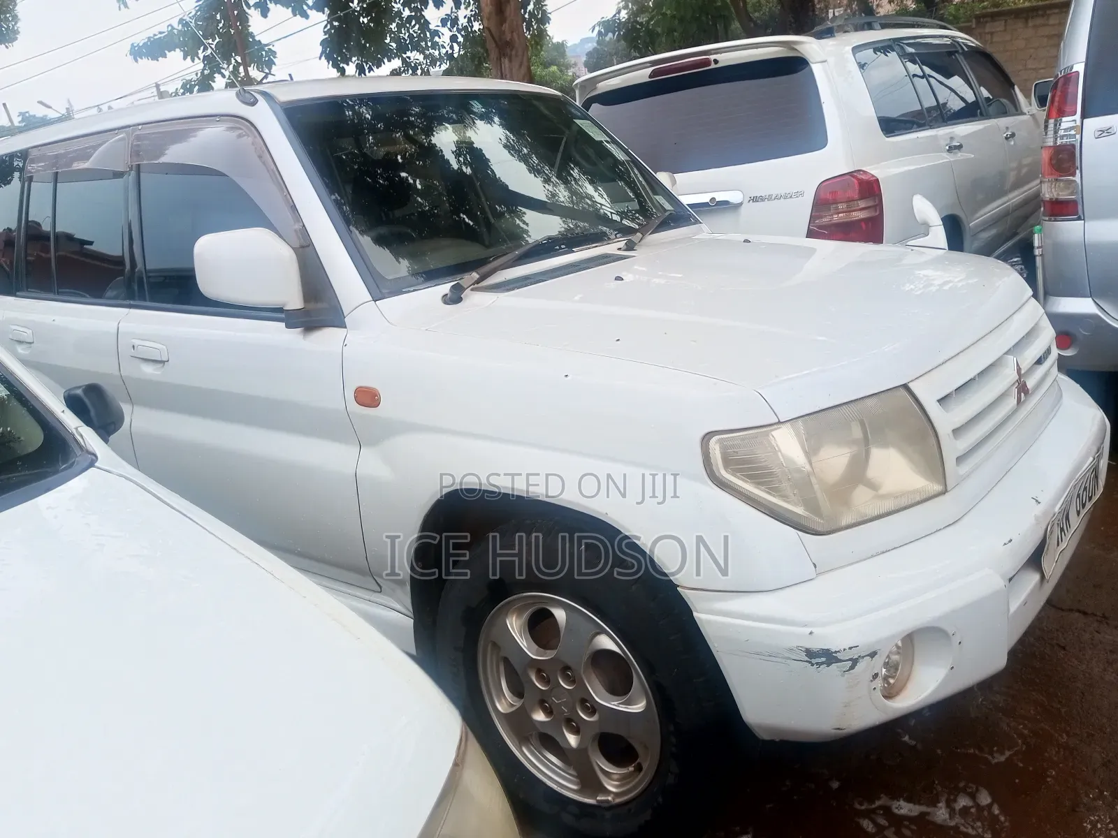 Mitsubishi Pajero IO 2003 White