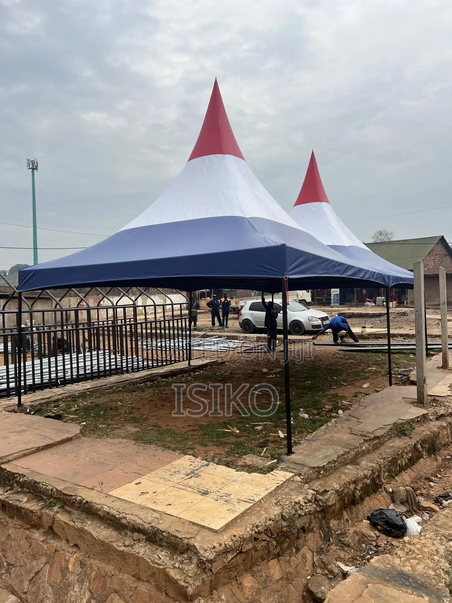 100 Seater Tents