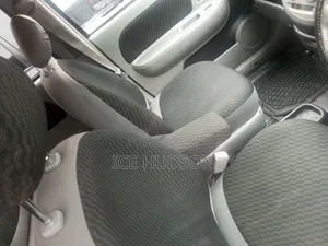 Toyota Sienta 2007 Gray