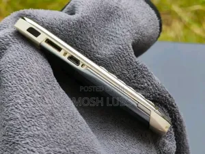 Nokia E71 White