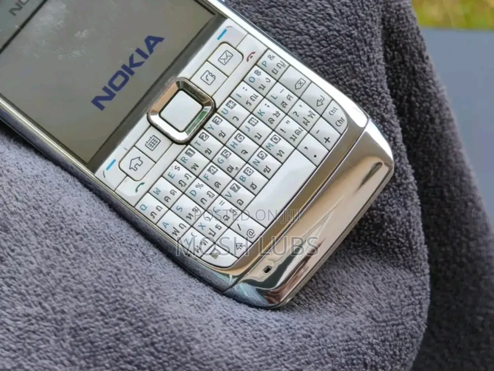 Nokia E71 White