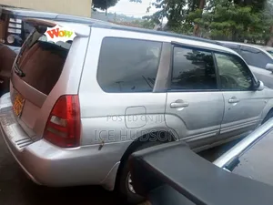 Subaru Forester 2004 Silver