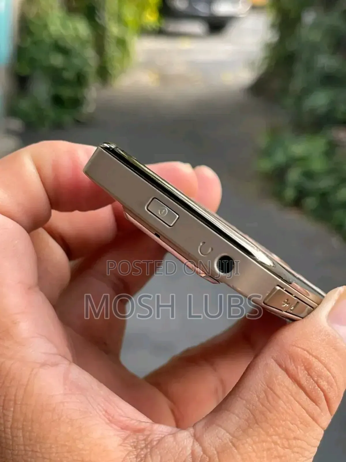 Nokia E72 Gold
