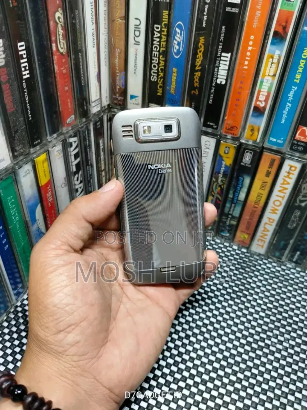 Nokia E72 Gray