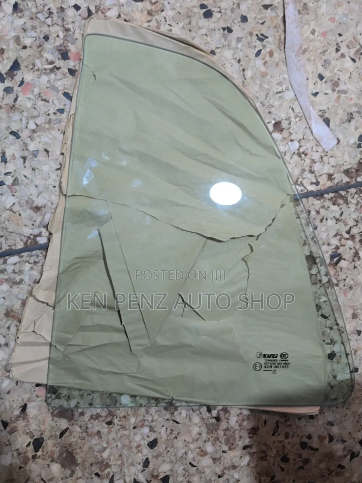 Toyota Ist Quater Mirror Glass
