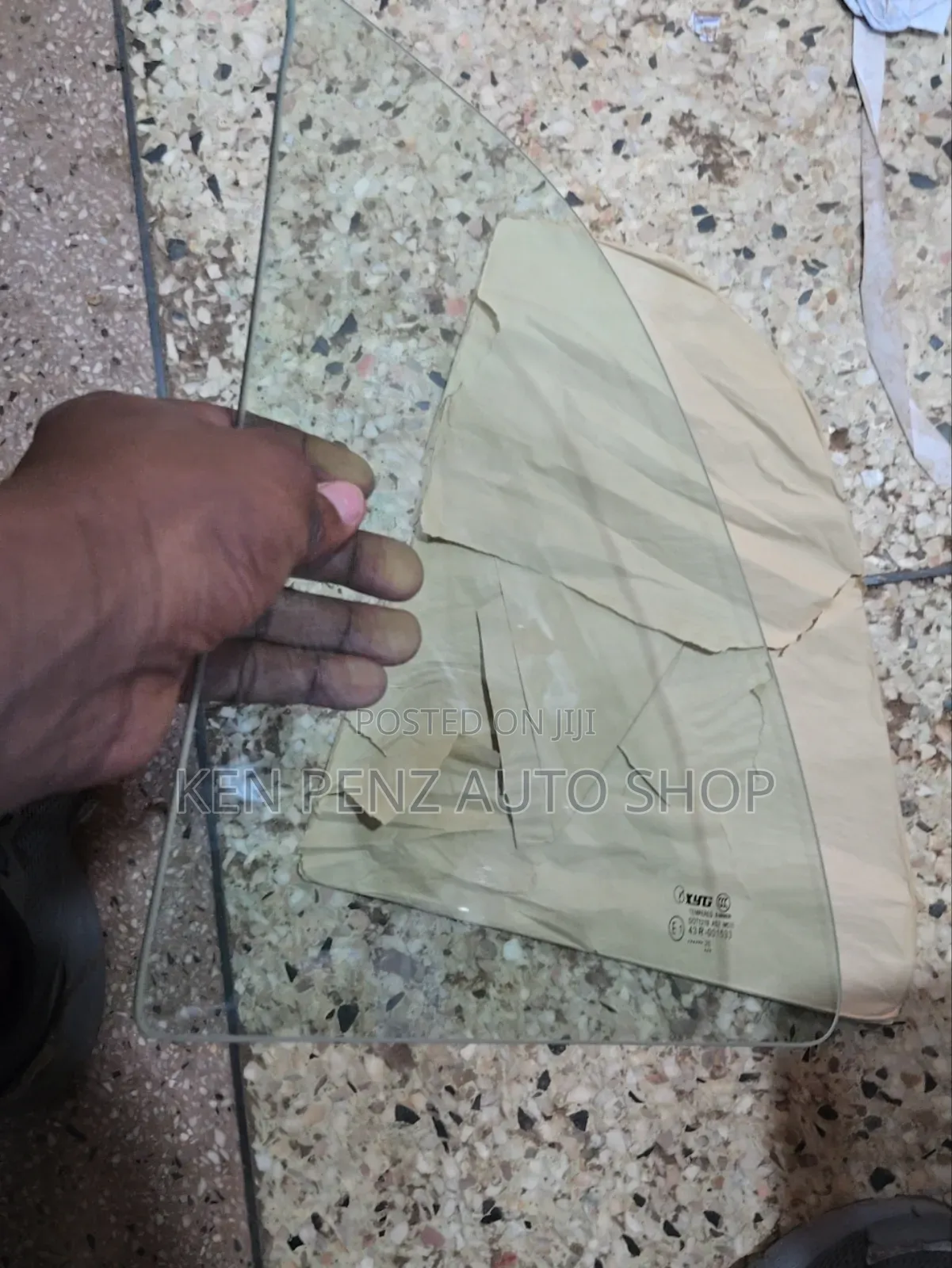 Toyota Ist Quater Mirror Glass