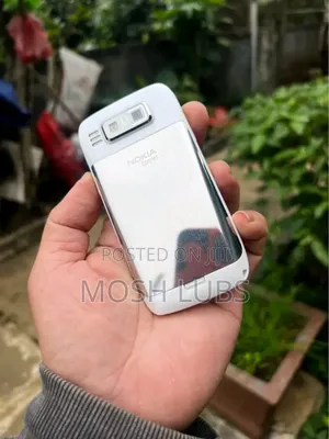 Nokia E72 Silver