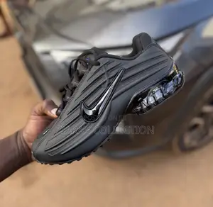 Black Men’S Nike Airmax Ultra 3 Sneakers