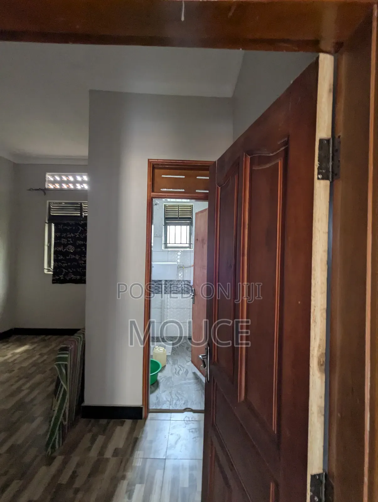 1bdrm Townhouse / Terrace in Makindye for rent