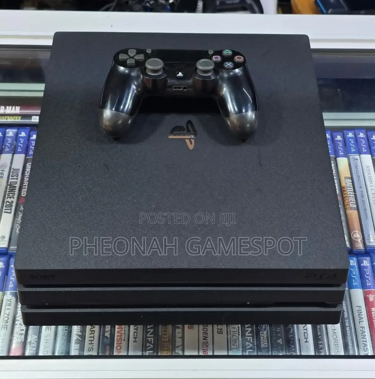 Playstation 4 Pro. Ps4 Pro. Chipped, 30 Games 2 Pads. Super-ps4
