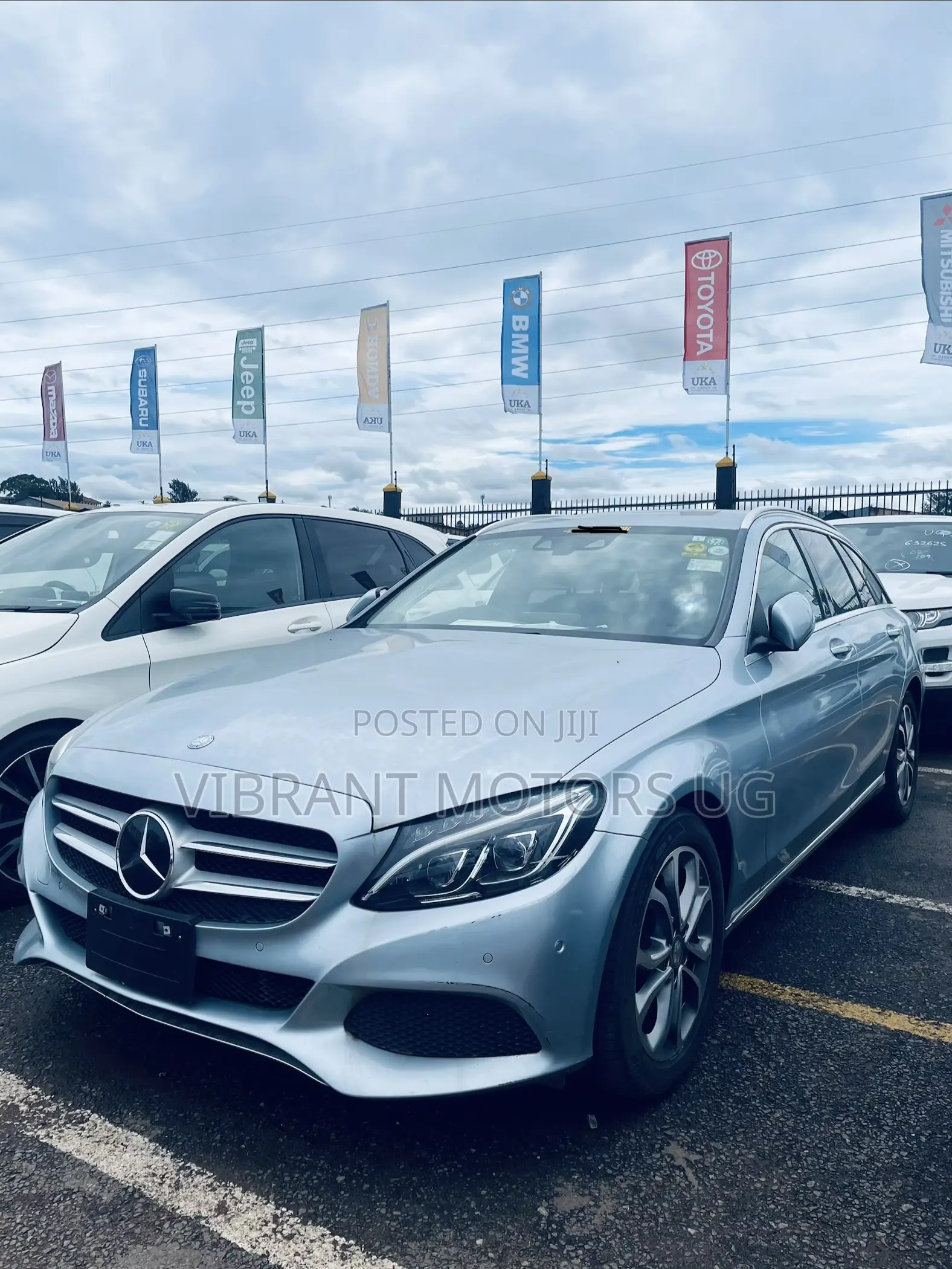Mercedes-Benz C200 2015 Blue