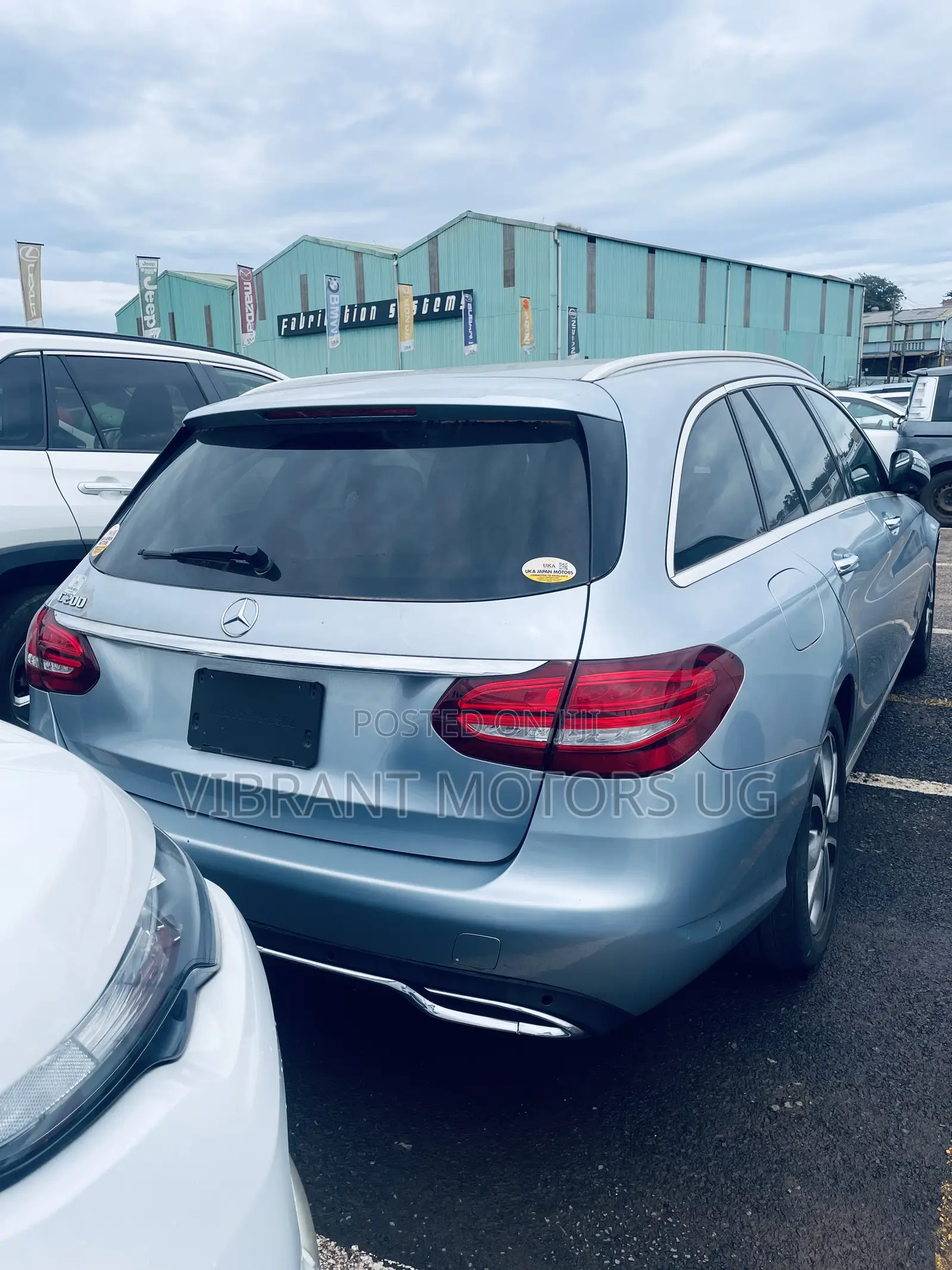 Mercedes-Benz C200 2015 Blue