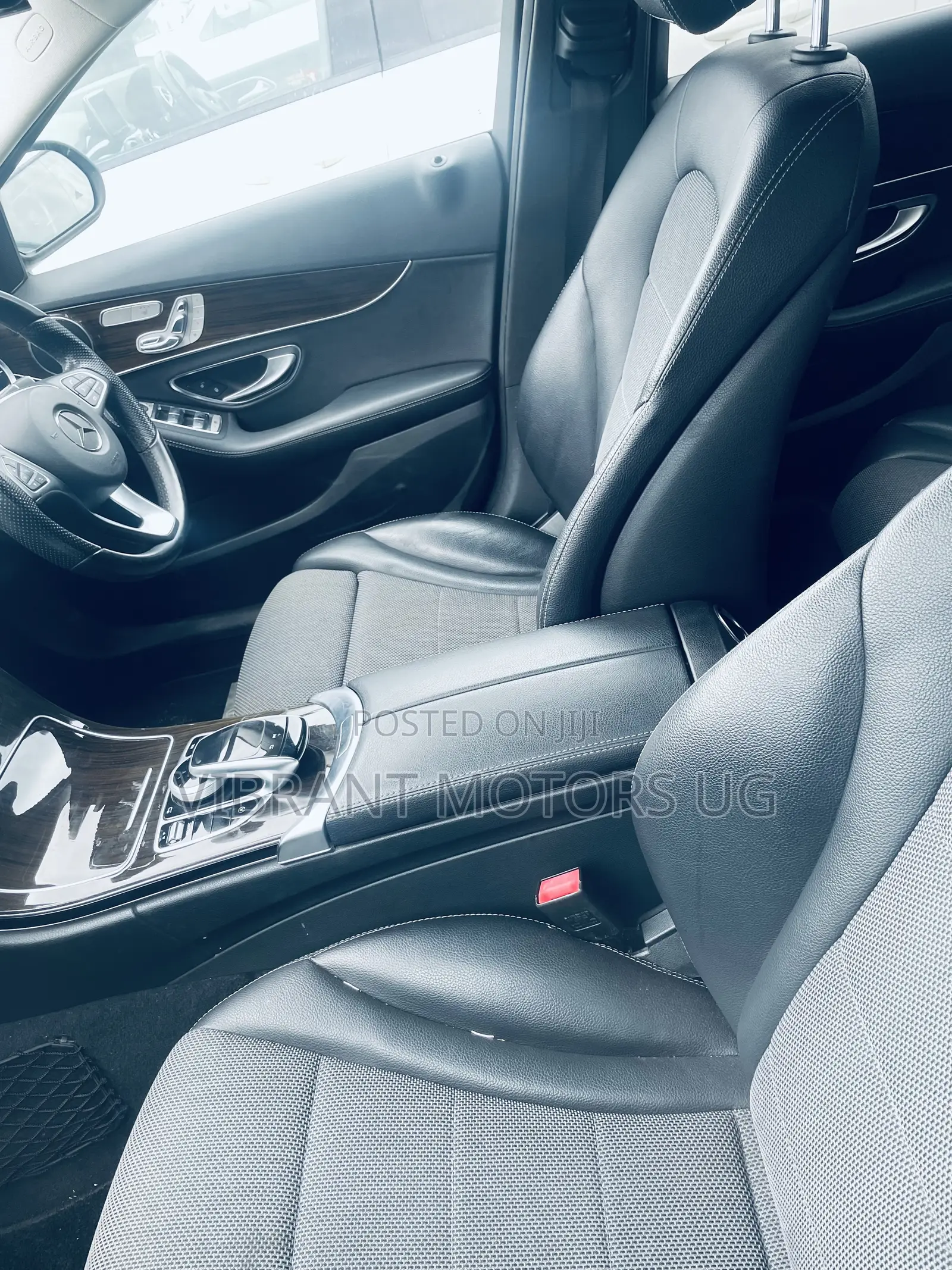 Mercedes-Benz C200 2015 Blue