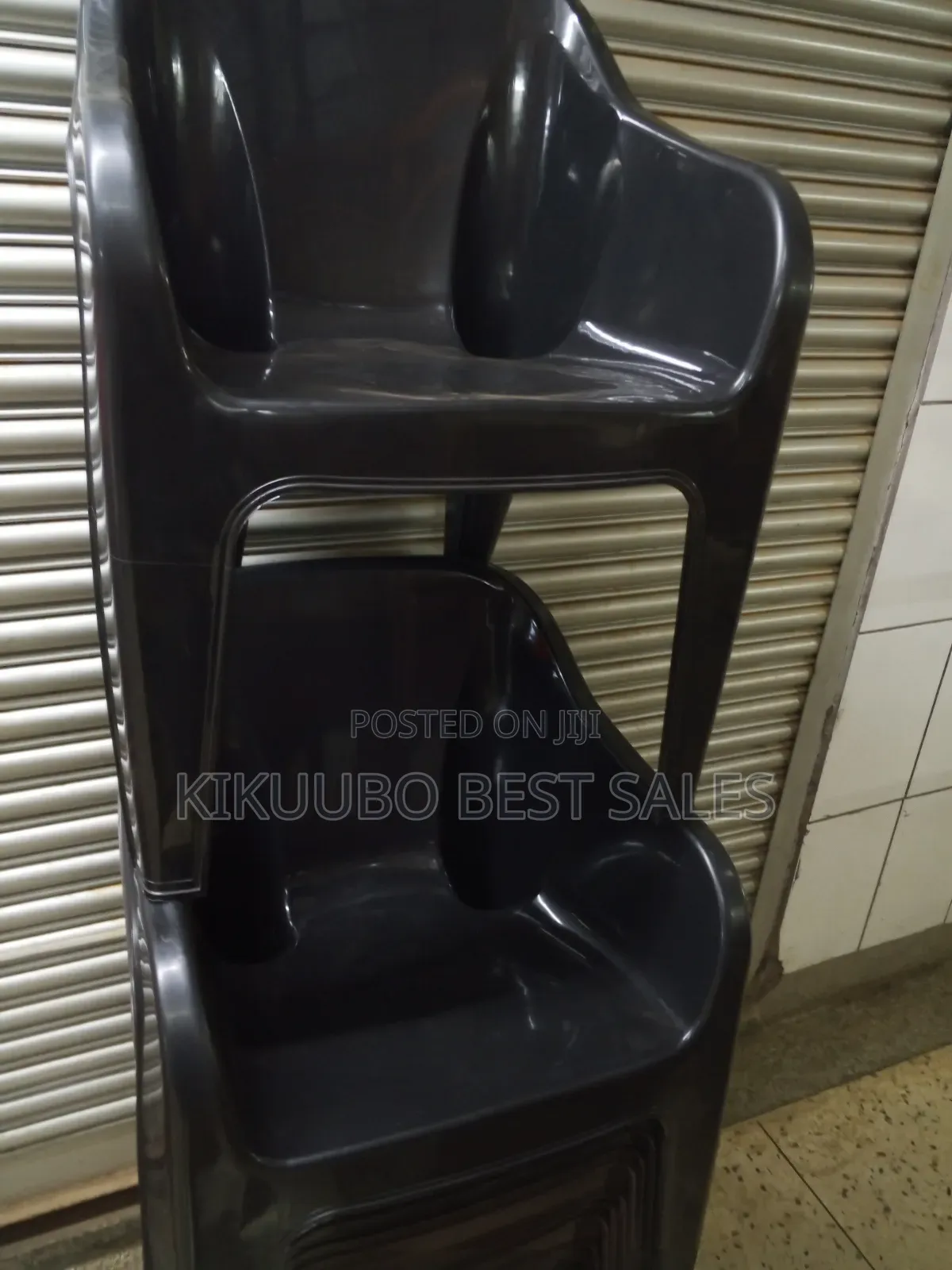 Comfy Plastic Chairs