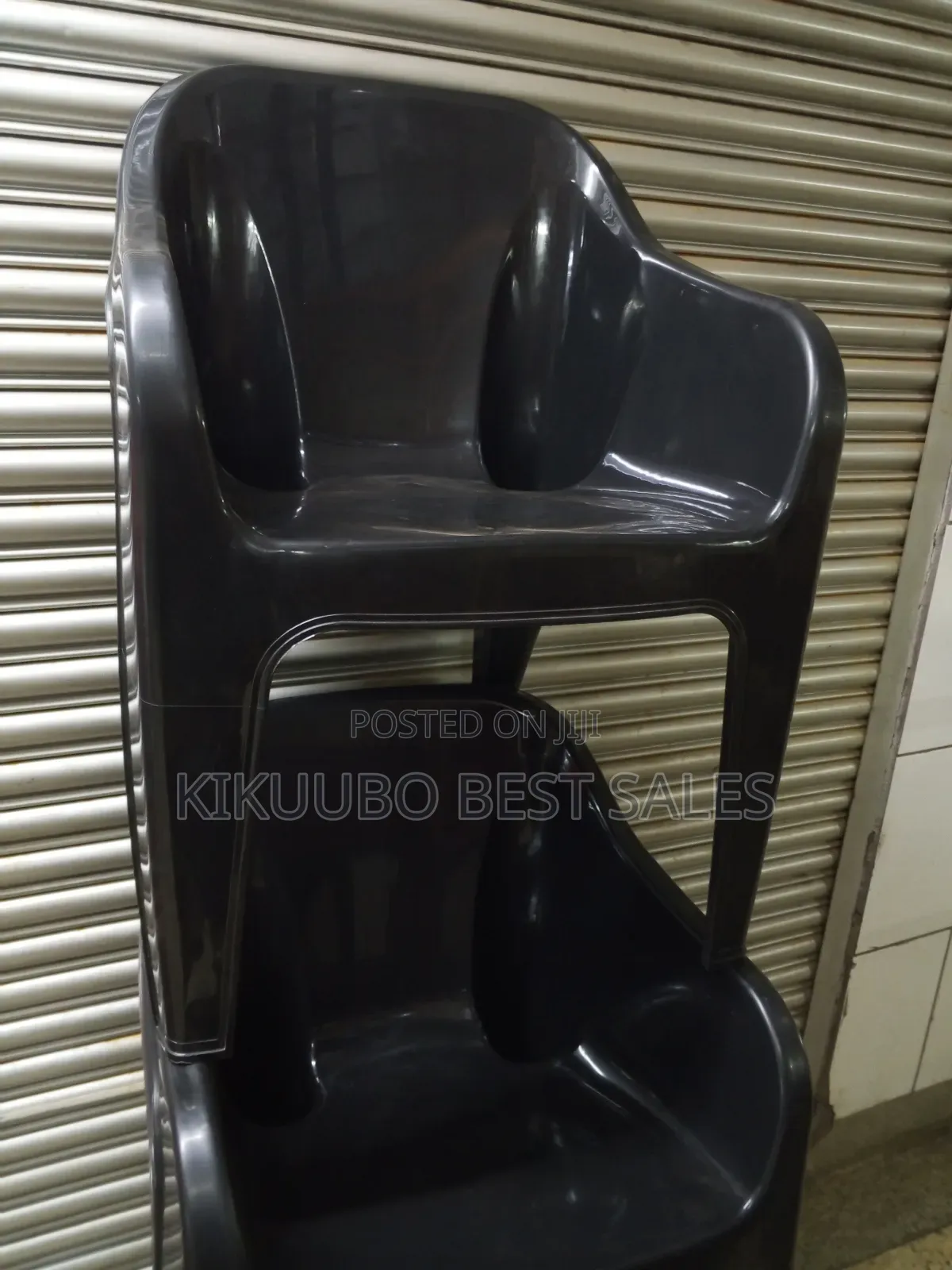 Comfy Plastic Chairs
